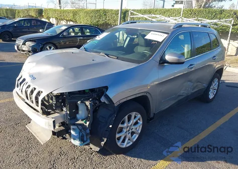 2016 Jeep Cherokee Latitude z USA, uszkodzony, nr VIN 1C4PJLCB9GW201073